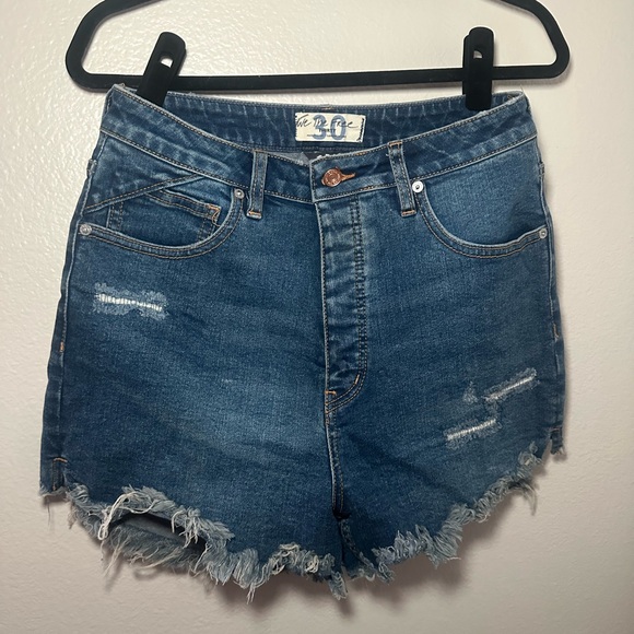 We the Free CRVY Vintage High-Rise Shorts - Picture 1 of 7